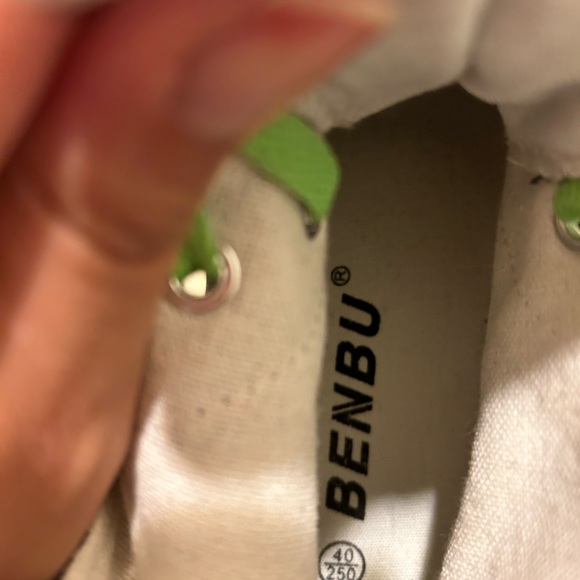 Chuck style Keroppi sneakers size 40 EUC - Picture 6 of 6